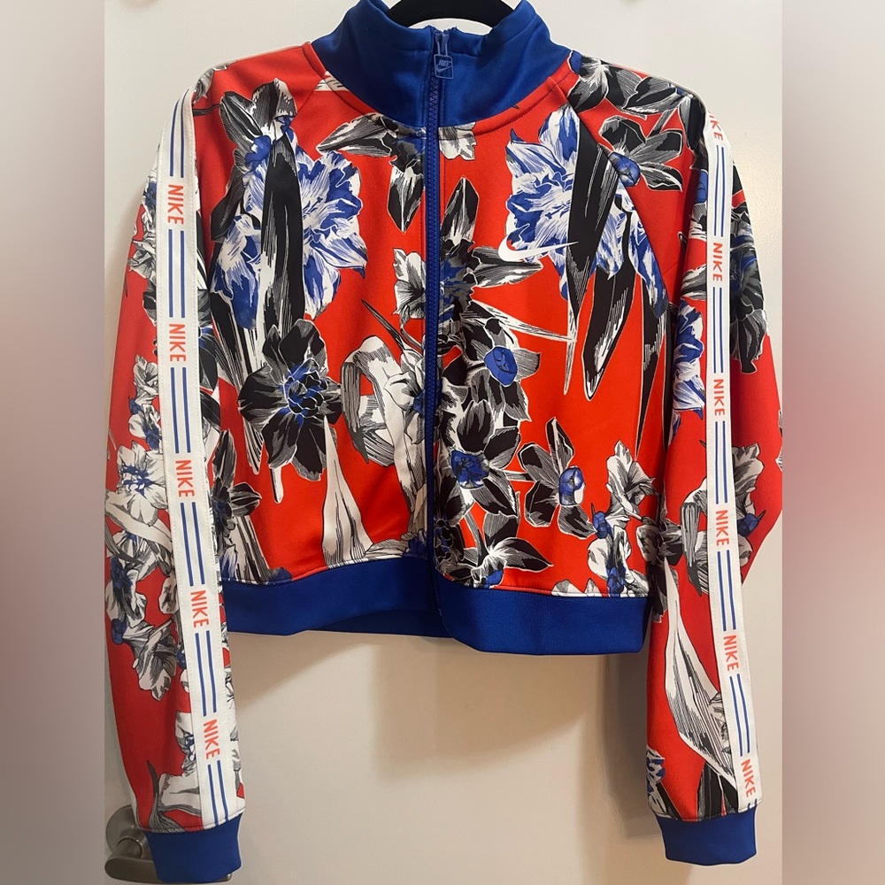 Nike hyper femme floral orange and blue zip up cropped track jacket sz small